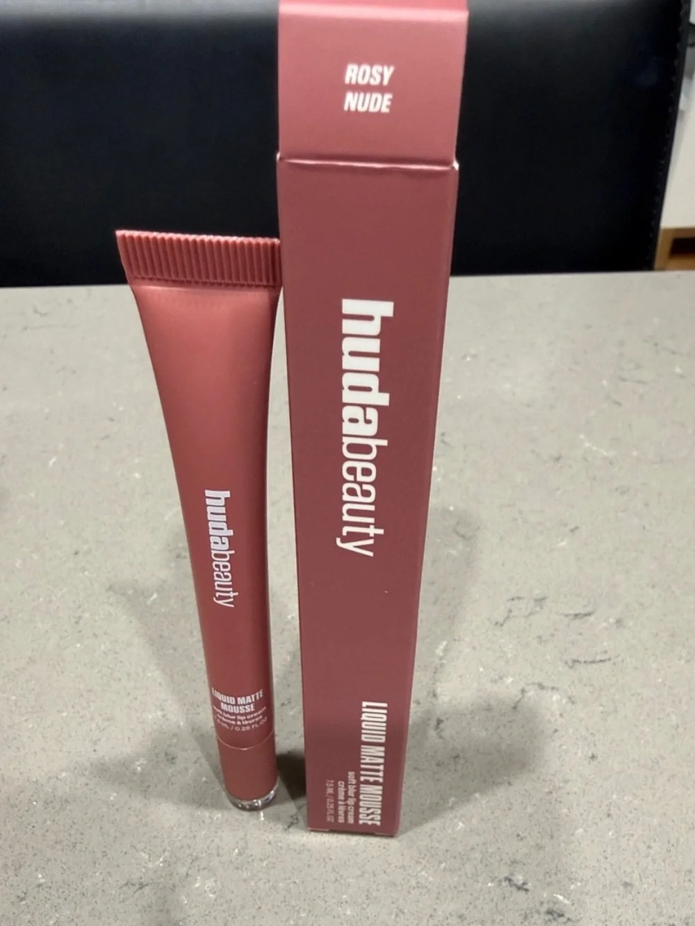 HUDA BEAUTY Liquid Matte Mousse — Rosy Nude, new/unused